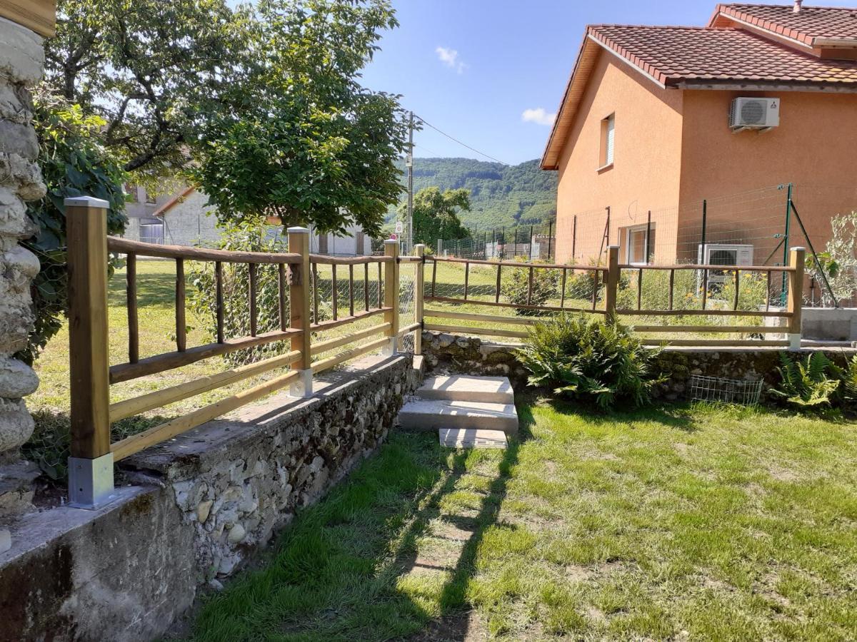 Les Copains D'Abord Villa Beaucroissant Eksteriør billede